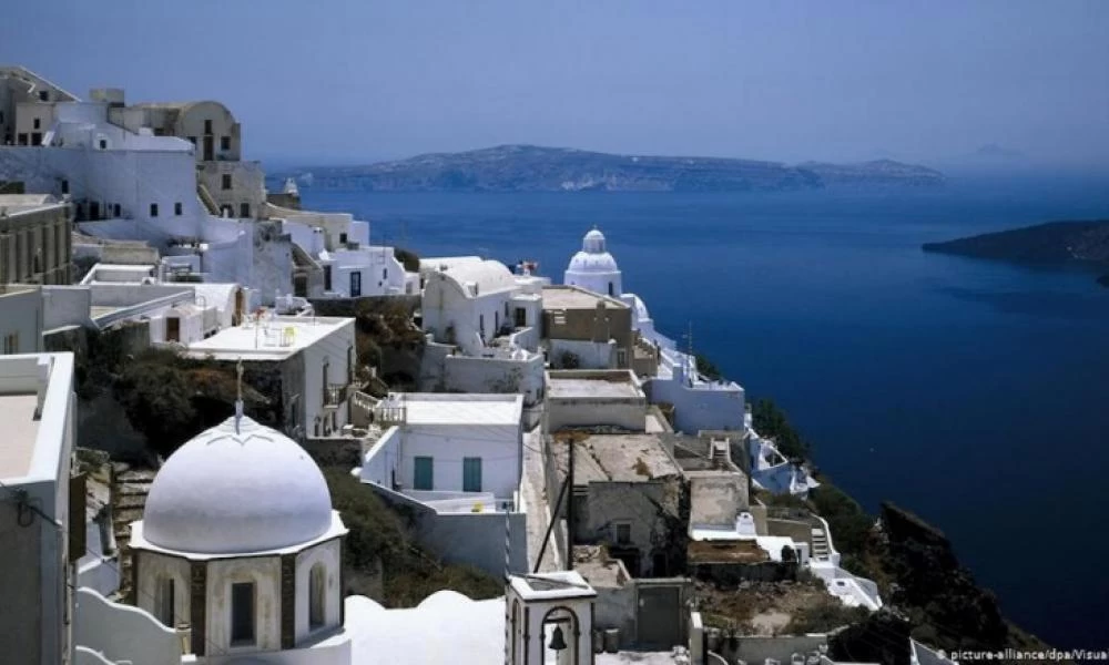 ''Ψυχρολουσία'' στις διανυκτερεύσεις στην Ελλάδα